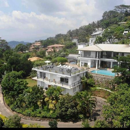 390 Villa Vista Канди Экстерьер фото